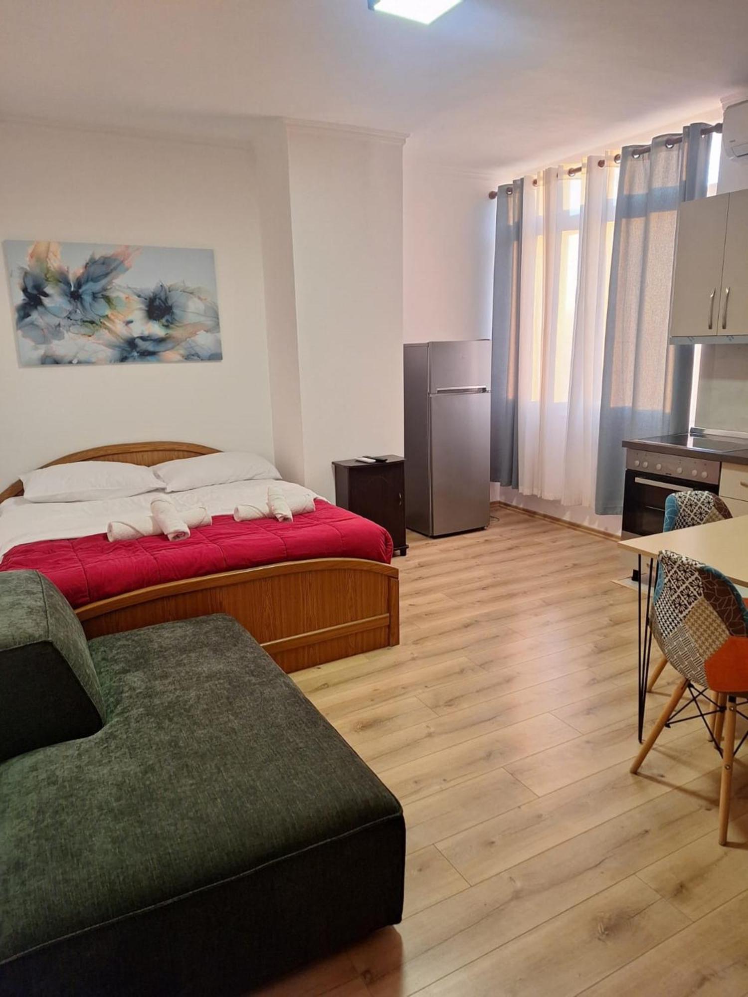Albania Apartment Comfort Near Tirana City Center ภายนอก รูปภาพ