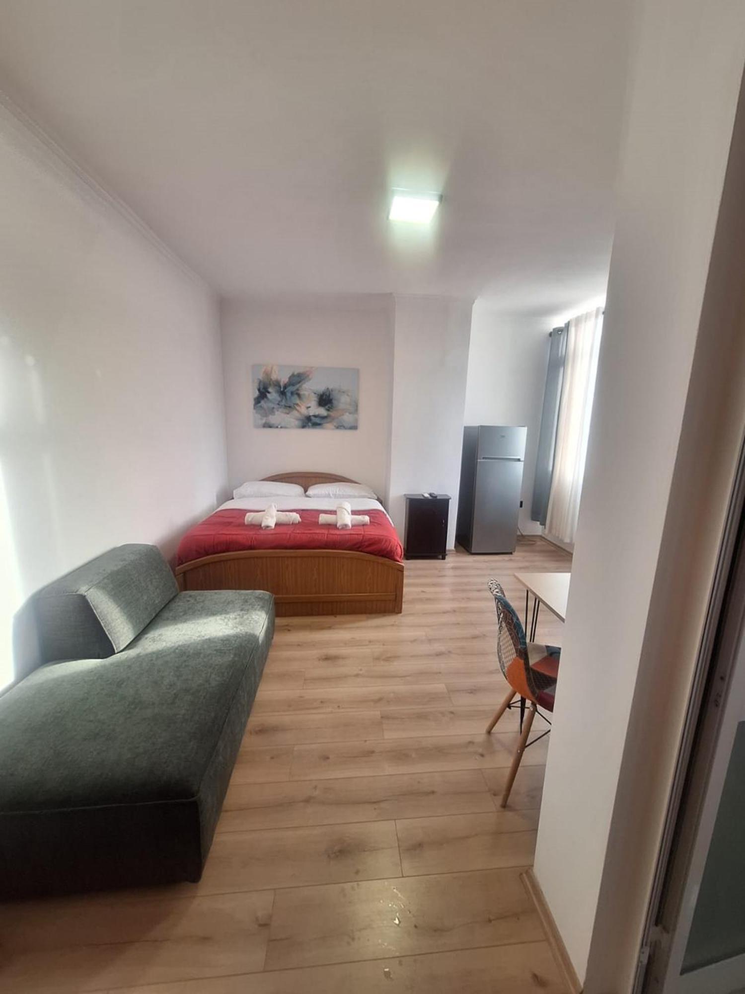 Albania Apartment Comfort Near Tirana City Center ภายนอก รูปภาพ