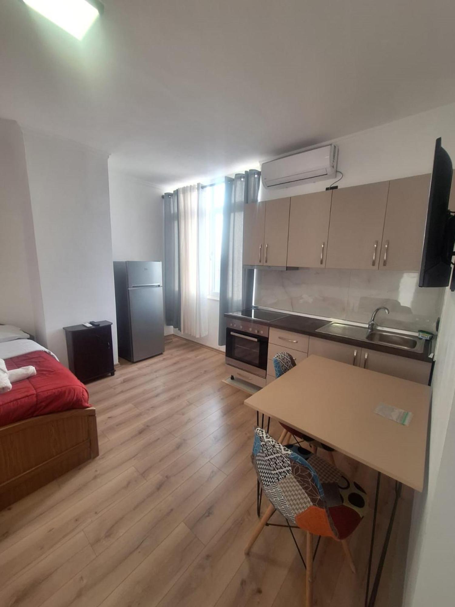 Albania Apartment Comfort Near Tirana City Center ภายนอก รูปภาพ