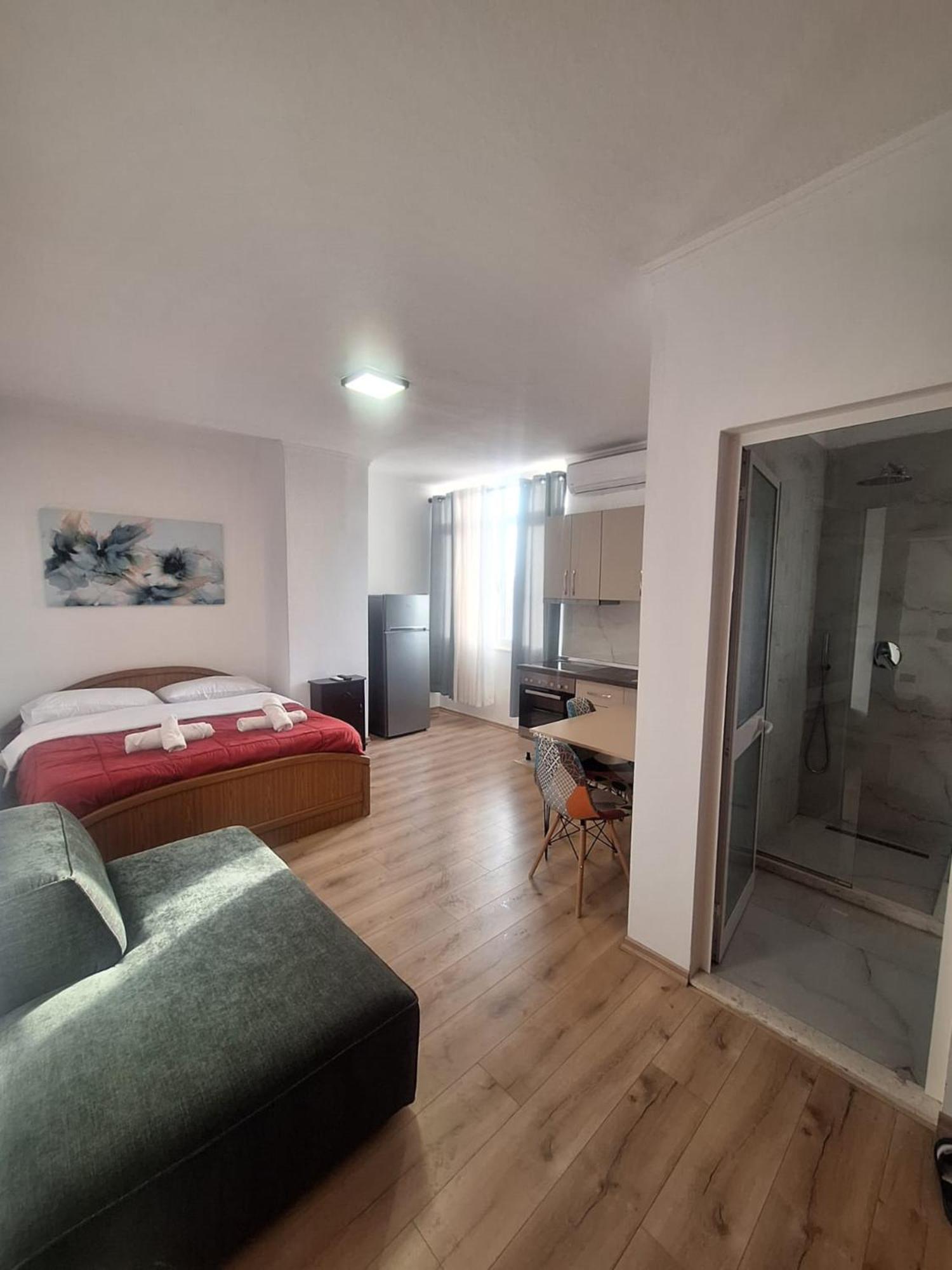 Albania Apartment Comfort Near Tirana City Center ภายนอก รูปภาพ