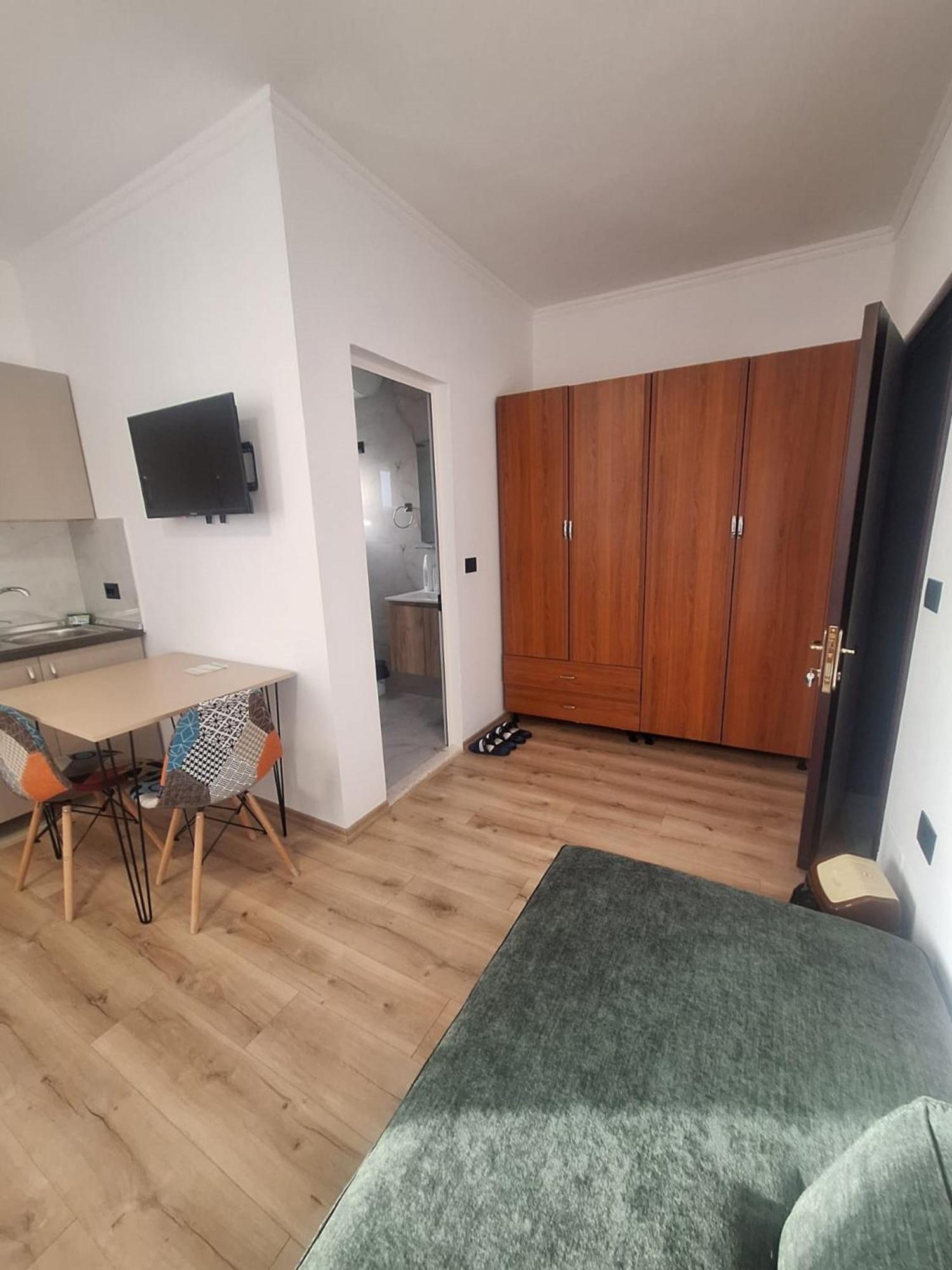 Albania Apartment Comfort Near Tirana City Center ภายนอก รูปภาพ